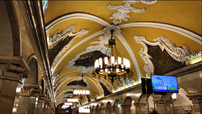 2018 | Moskau, Metro: Station «Komsomolskaja». 1952. Architekten: A. Schtschussew, W. Karorin & A. Sabolozkaja.