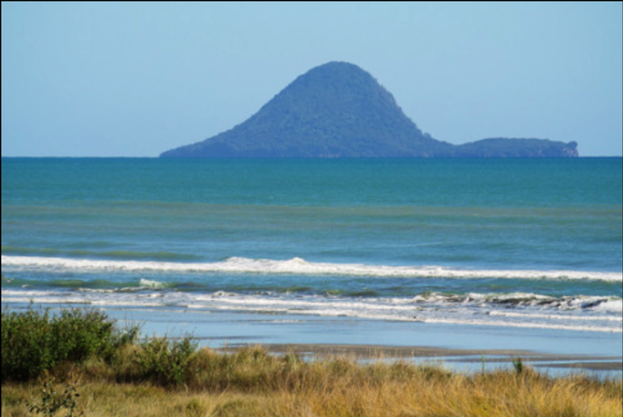 2014 | NZ Nordinsel | «Ohope», Whakatane District, Bay of Plenty: «Teleblick» auf Whale Island».