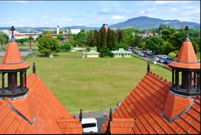 2014 | NZ Nordinsel | «Rotorua», Bay of Plenty: Blick vom Dach des «Rotorua Museums» auf die «Government Gardens»..