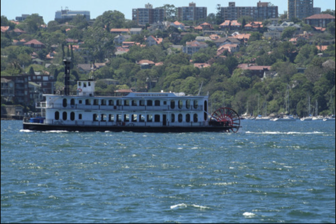 Australien '14 | Sydney, New South Wales: Hafenrundfahrt. «Mississippi-Schaufelraddampfer».