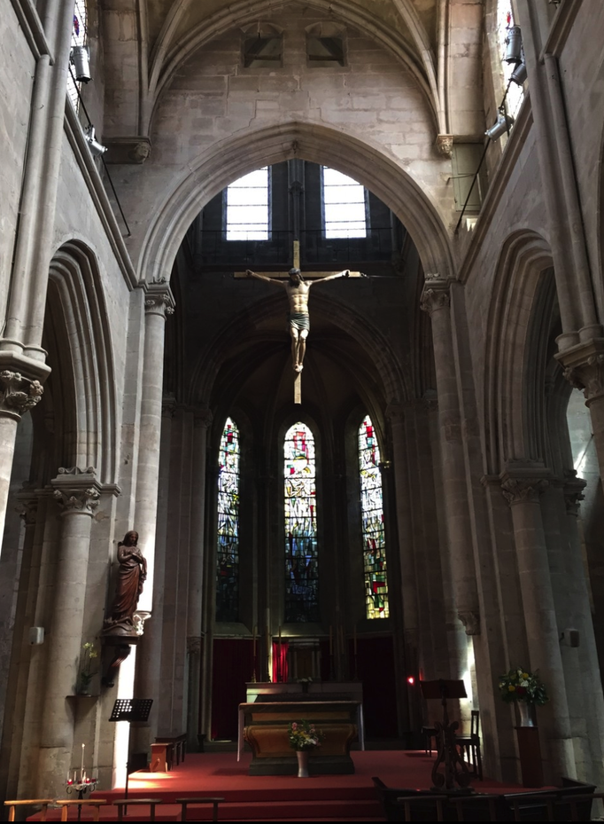 2015 | Fahrradtour «Burgund», «Abbaye de Cluny»:  Die Abtei von Cluny war als Ausgangspunkt bedeutender Klosterreformen eines der einflussreichsten Zentren des Mittelalters. Ihre Kirche war zeitweise das grösste Gotteshaus des Christentums.
