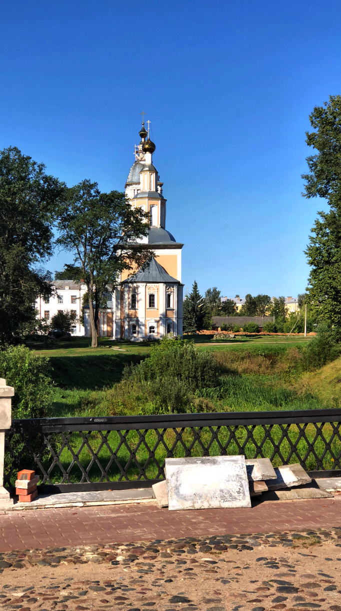 2018 | Uglitsch | Demetrios-Kirche oder auch Blutskirche | Aus dem Jahre 1692 | Hier kamen Dmitri - Sohn  Ivan des Schrecklichen und seine Frau Maria - 1591 unter äusserst ungeklärten Umständen ums Leben.