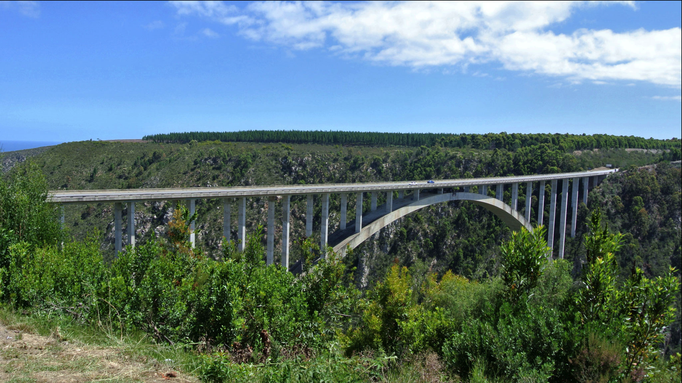 2013 | Südafrika | Tsitsikamma National Park: «Bungee-Jumping» von der 216 m hohen «Bloukrans Bridge».