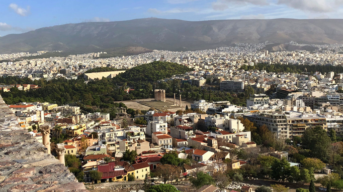 Athen '17 | «Olympieion» (auch Tempel des Olympischen Zeus) | Ehemals einer der grössten Tempel im antiken Griechenland | Der Bau geht auf das 6. Jh.v.Chr. zurück | Aber erst unter dem römischen Kaiser Hadrian im 2. Jh.v.Chr. vollendet.