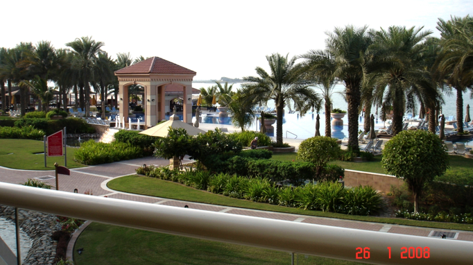 2007-2013 | «Poolsite», Al Raha Beach Resort: «Balkonsicht».