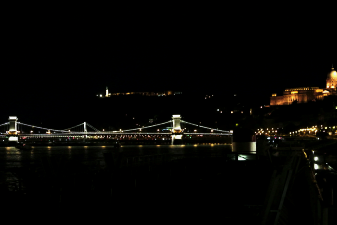 2013 | Fahrradtour Passau-Budapest-Passau, Budapest: «Kettenbrücke», «Freiheitsstatue» & «Burgpalast».