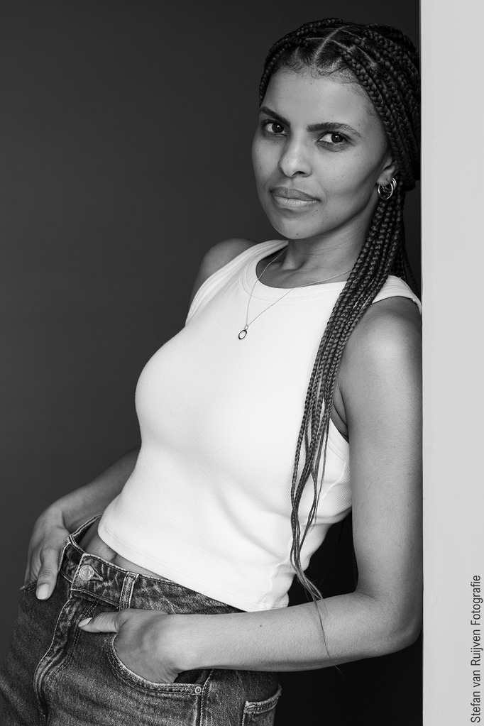Model, Casting, Castingmodel, Castingportfolio, Portfolio, Modelportfolio, Inschrijven bij een modellenbureau, inschrijven bij een castingbureau, model worden, fotografie, fotostudio, fotograaf voor model en casting shoots, The Portfolio Studio, studio