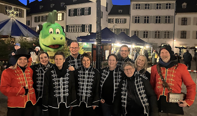 Die Navidad-Crew Weihnachten 2025.
