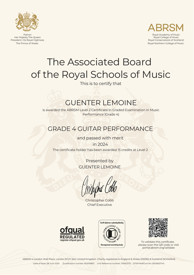 ABRSM Grade 4 Gitarren-Zertifikat mit Verdienst - Erfolgreicher Abschluss der ABRSM-Prüfung durch einen Schüler