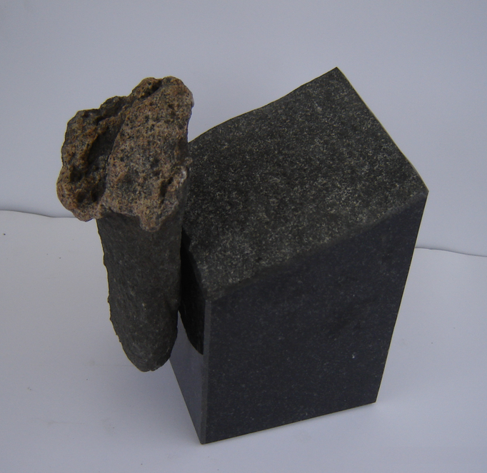 2015m. granitas  h-18cm