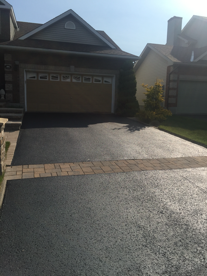 driveway sealing Stittsville residential asphalt sealing