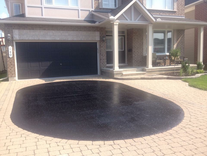 driveway sealing Richmond residential driveway surface