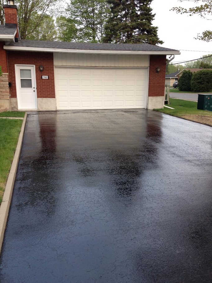 driveway sealing Stittsville detailed edging asphalt