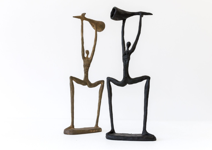 Headless Prey | The Fisherwomen series 2020 · bronze · 30 x 12 x 7 cm