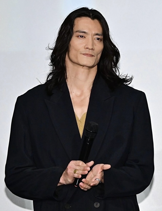 映画「愚か者の身分」公開御礼舞台挨拶に登壇させて頂きました。