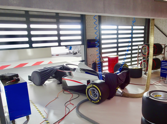 Formel 1 Showcar mieten, Ölfass mieten, Ölfässer mieten