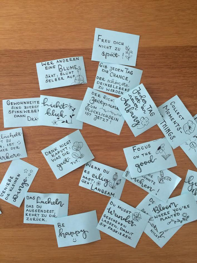 Letter Lovers fraeulein_kalt: Lettering Anleitung für Glückskekse mit Sprüchen
