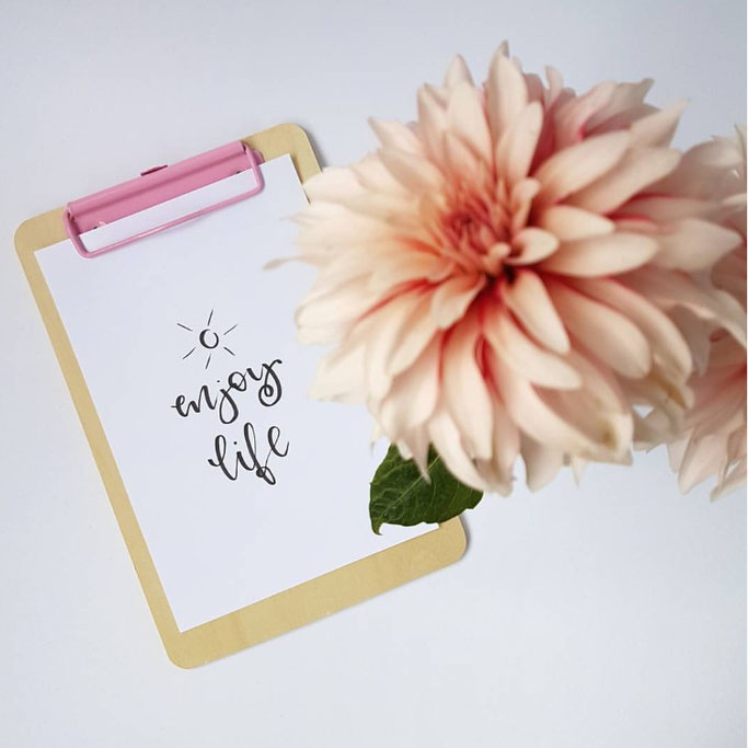 Handlettering: enjoy life (fraeulein_flausch für die Letter Lovers)