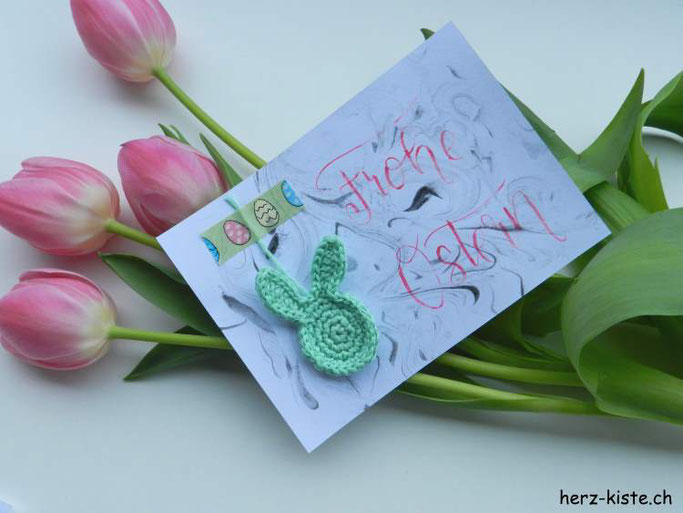 Frohe Ostern - DIY Osterkarte mit Handlettering und einem Häkelhasen
