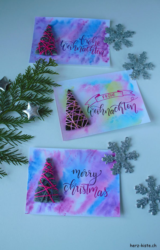 DIY Weihnachtskarte selbermachen - einen Tannenbaum umwickeln und Freude verschenken zu Weihnachten