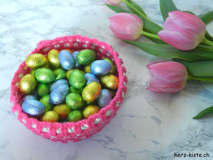 DIY Häkelkorb mit Ostereiern