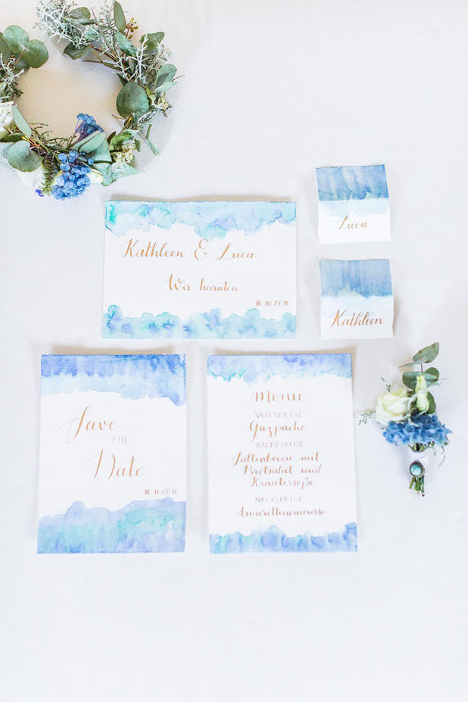 Letter Lovers annakalligraphie: Handlettering Hochzeitseinladung, Tischkärtchen und Menukarte