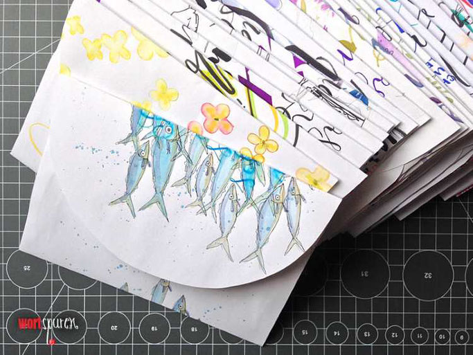 Letter Lovers Wortspuren: Gratis Vorlage für Umschlag aus Schmierpapier