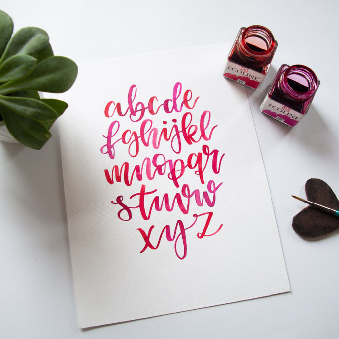 Alphabet im Handlettering Stil - rote Farben abcdefghijklmnopqrstuvwsxyz - lettering_by_mj für die Letter Lovers