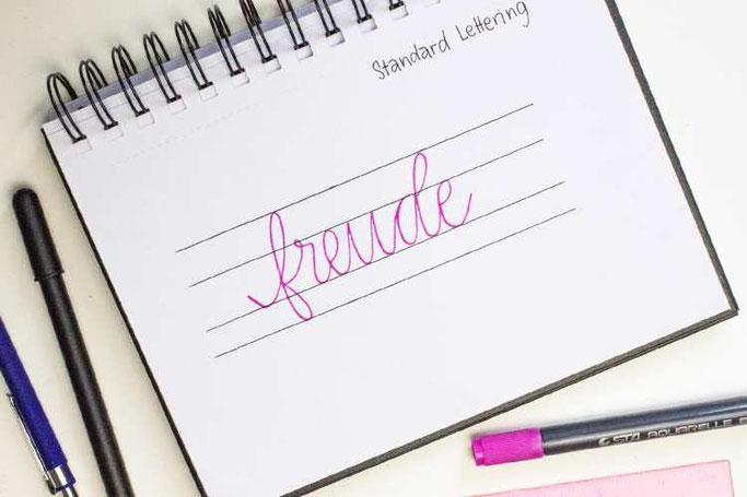 Letter Lovers Maedchenkunst: Anleitung Bounce Lettering - Standard Lettering