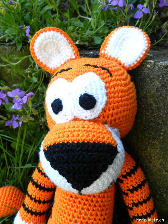 Amigurumi Tiger häkeln - eine DIY Musikdose als Geschenk zur Geburt