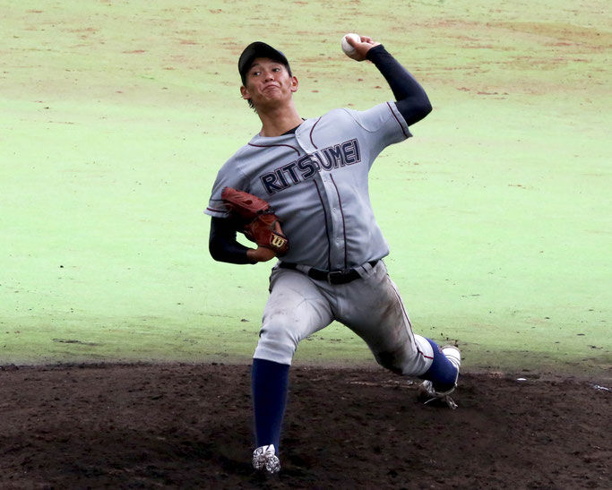 先発の坂本は8回1失点の好投を見せた。後藤監督も「自分のボールを信じて、（関学打線を）押し切っていたね」とエースの投球を褒めた