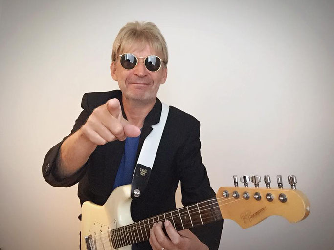 Astral Groove,Lars Eric Mattsson, guitarist, Heart of Stone, new video, anniversaryy edition, eockers and other animals,Progressive, Symphonic, Neoclassical Metal, Classic Hard Rock