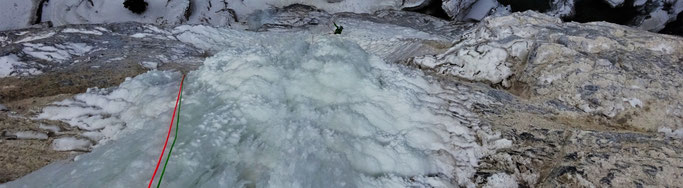 Sarret-c't'un jeu, cascade de glace maurienne, gorge de Glacenost, ouverture