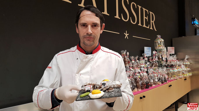 Jacques OLLO, pâtissier-biscuitier à Auchan Vélizy depuis 1994.
