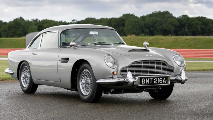 L'Aston Martin DB5 de l'agent 007 James Bond