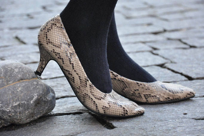 1 Outfit - 2 Schuhtrends - 24 Stunden Pumps Animalprint Overknees Modeblog Fairy Tale Gone Realistic Fashionblog Passau München Schuhtempel24