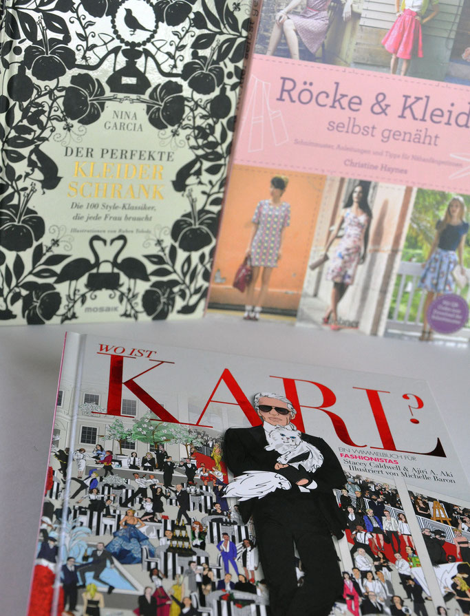 Bücher Gewinnspiel der perfekte Kleiderschrank Röcke und Kleider selbst genäht Wo ist Karl? Modeblog Fairy Tale Gone Realistic Fashionblog Deutschland