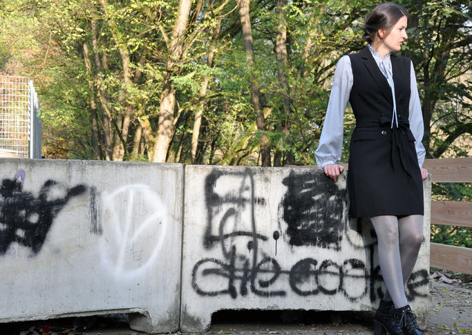 schwarze Stiefeletten Booties Streetstyle Modeblog ootd Fairy Tale Gone Realistic Fashionblog