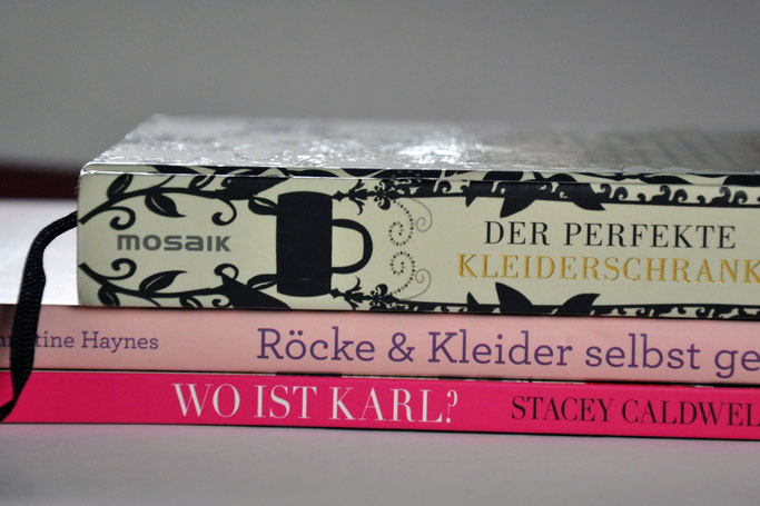 Bücher Gewinnspiel der perfekte Kleiderschrank Röcke und Kleider selbst genäht Wo ist Karl? Modeblog Fairy Tale Gone Realistic Fashionblog Deutschland