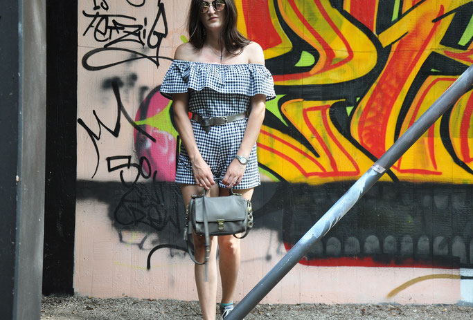Jumpsuit Vichikaro Blogger Mädelsflohmarkt München Streetstyle Modeblog Fairy Tale Gone Realistic Blog München