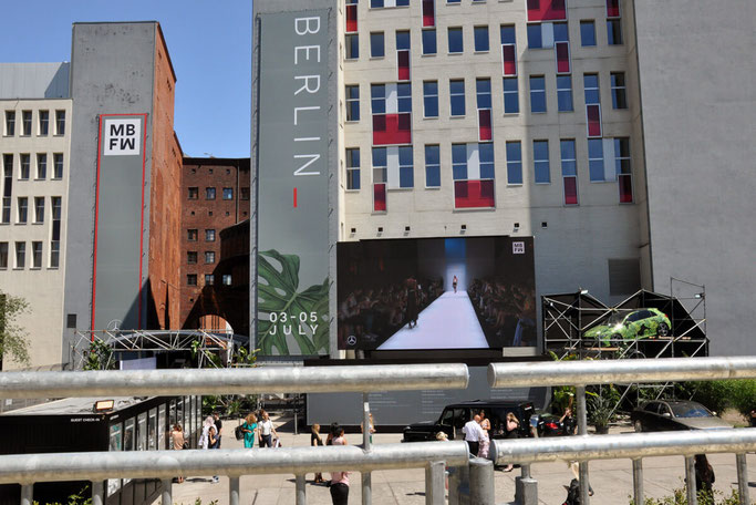 Persönliche Gedanken zur Berlin Fashion Week Modeblog Nähblog DIY Blog