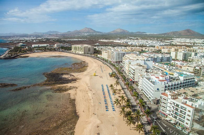 Kanaren Lanzarote Arrecife Strand