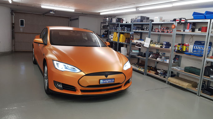 TESLA MODEL S P85D 2015 LED UMBAU  von Original Xenon D8S 2000LM auf LED 6800LM