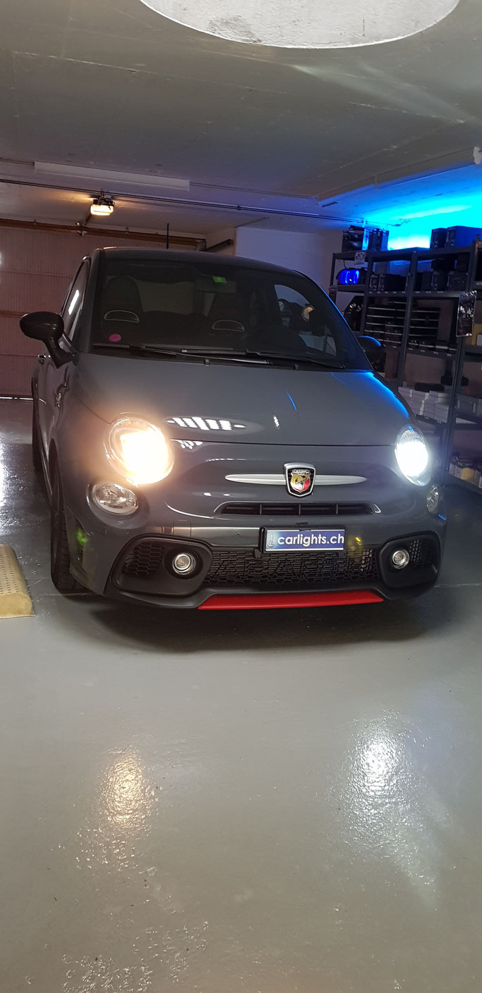 FIAT 500 Abarth LED Umbau Links Halogen Rechts LED H7 Philips X-Treme Ultinon