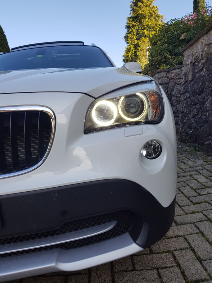 BMW X1 LED UMBAU ANGEL EYES H8 WEISS NACHHER