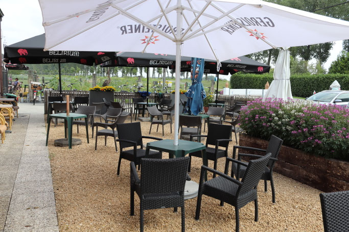 Terras vooraan