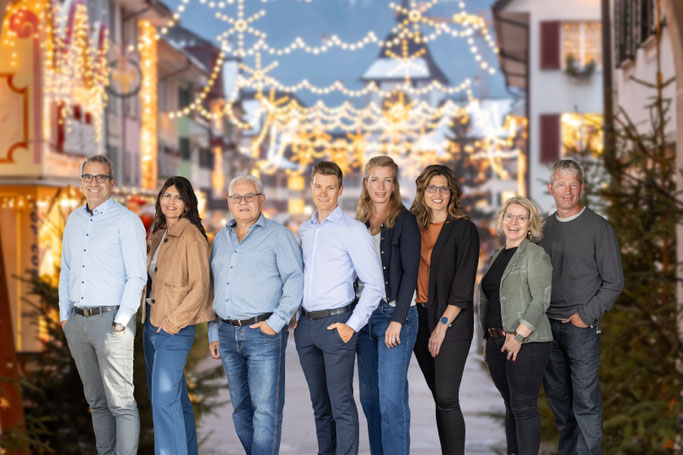 OK Christkindli Märt von links: Marco Mehr, Sandra Büchli-Roos, Roland Furrer, André Kurmann, Verena Steinmann, Daniela Schärli, Irma Bösch und Peter Marti