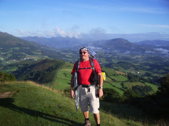 weite,weite Landschaft und ich mittendrin,auf dem Weg nach Roncesvalles