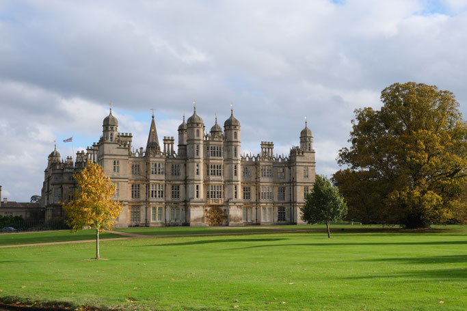 Foto Fassade Burghley House, England im Herbst