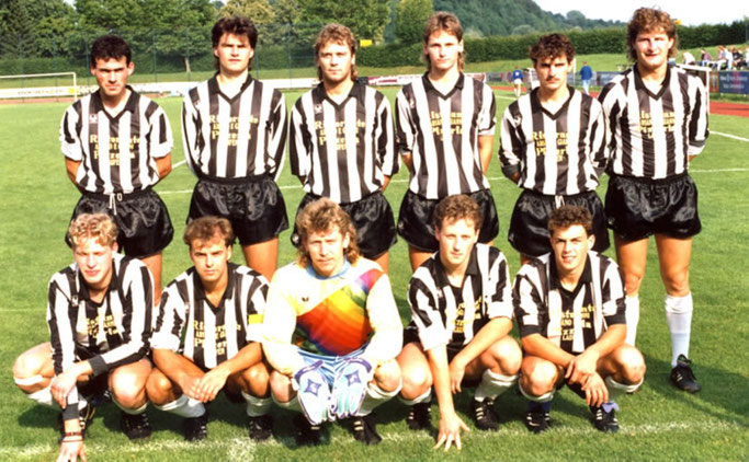 Die Fußballmannschaft des SVK beim Bensmann Cup 1993